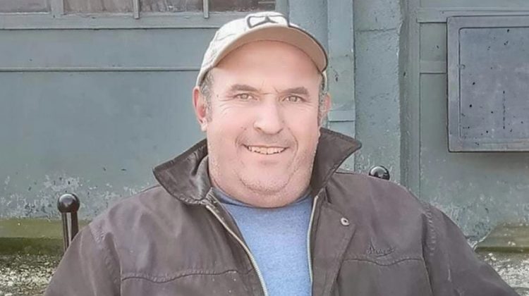 Aυτός είναι ο 46χρονος που αποκεφάλισε με αλυσοπρίονο τον πατέρα του