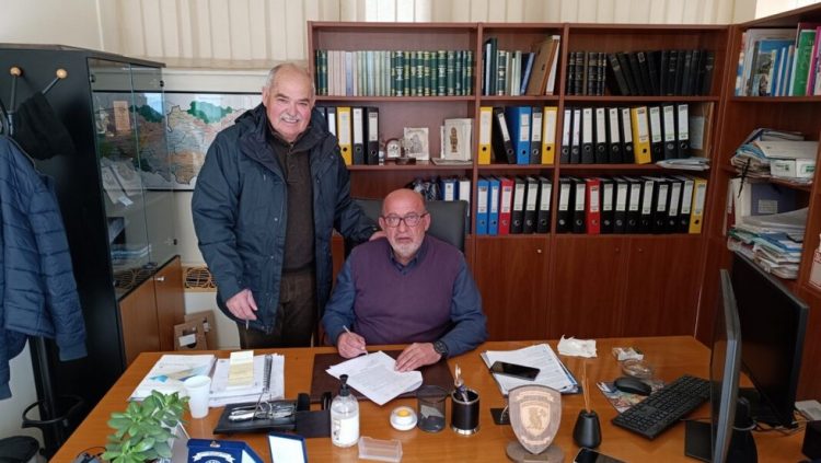 Υπογραφή σύμβασης έργου «Ασφαλτόστρωση αγροτικών δρόμων Δήμου Φαρκαδόνας»