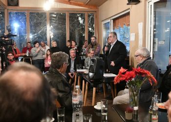 Κουτσούμπας από Ζάρκο: «Η πραγματική αντιπολίτευση γίνεται εδώ, στα μπλόκα του αγώνα, συνεχίστε, θα είμαστε μαζί σας»