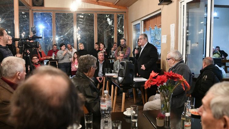 Κουτσούμπας από Ζάρκο: «Η πραγματική αντιπολίτευση γίνεται εδώ, στα μπλόκα του αγώνα, συνεχίστε, θα είμαστε μαζί σας»