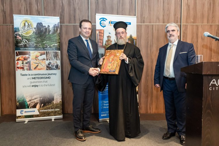 Οι νέες αναπτυξιακές δράσεις και η δύναμη του εθελοντισμού στο επίκεντρο της εκδήλωσης – κοπής πίτας του Επιμελητηρίου Τρικάλων