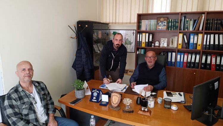 Υπογραφή σύμβασης έργου «Εργασίες ανακαίνισης των ΚΕΠ του Δήμου Φαρκαδόνας»