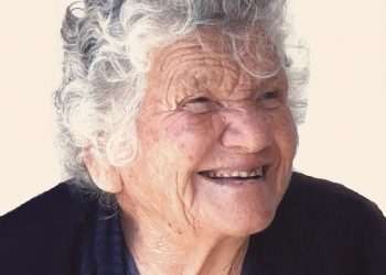 Απεβίωσε η Ελένη Μούτου