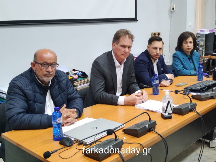 Συνάντηση Παπανδρέου με Δήμαρχο και Κίνηση πολιτών Ανασυγκρότησης Φαρκαδόνας