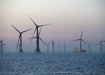 Στη Κρήτη το πρώτο υπεράκτιο αιολικό πάρκο στην Ελλάδα