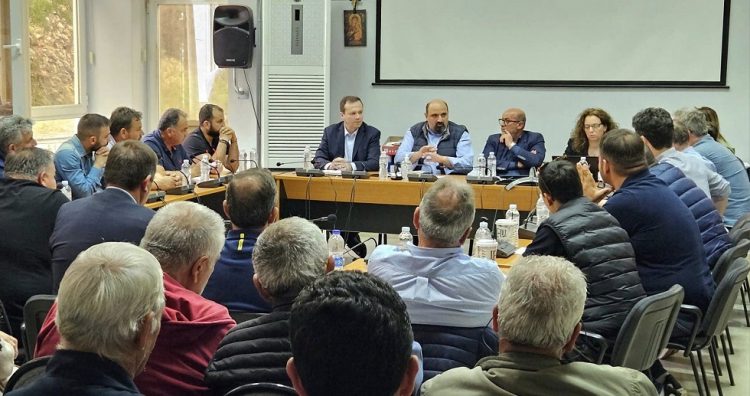 Έχει άραγε ταβάνι η κοροϊδία; Η Επιτροπή Πλημμυροπαθών Φαρκαδόνας για την Επίσκεψη Τριαντόπουλου