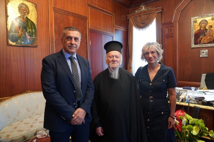 Με τον Οικουμενικό Πατριάρχη Βαρθολομαίο ο Κουρέτας