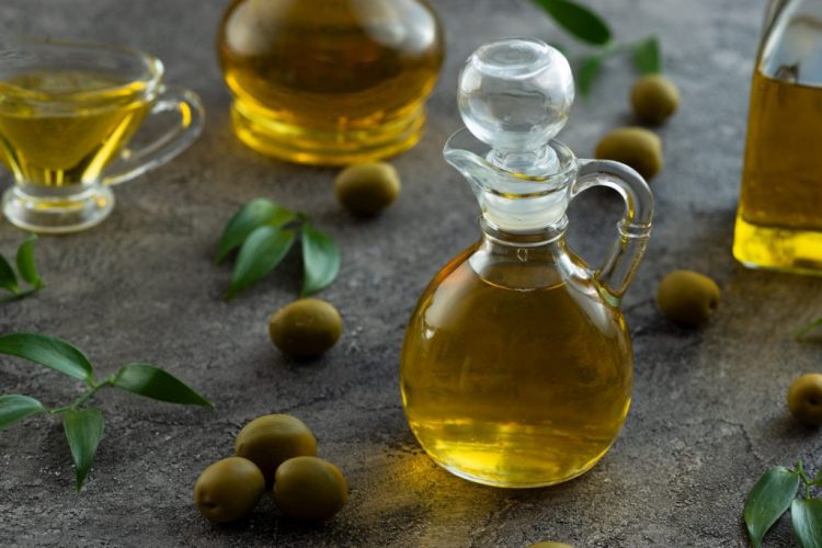 Στόχος για το Υπουργείο Ανάπτυξης η μείωση τιμής του Ελαιόλαδου!