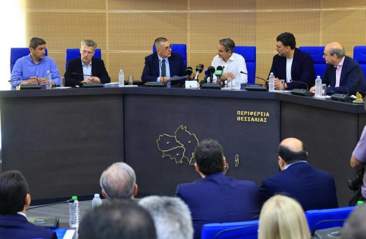 Παρουσία  Μητσοτάκη τα εγκαίνια του νέου Επιχειρησιακού Κέντρου Πολιτικής Προστασίας Θεσσαλίας