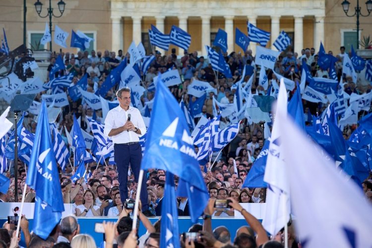 Μητσοτάκης: «Το διακύβευμα είναι αν θα πάμε μπροστά ή αν θα γυρίσουμε πίσω και η απάντηση θα δοθεί στην κάλπη»