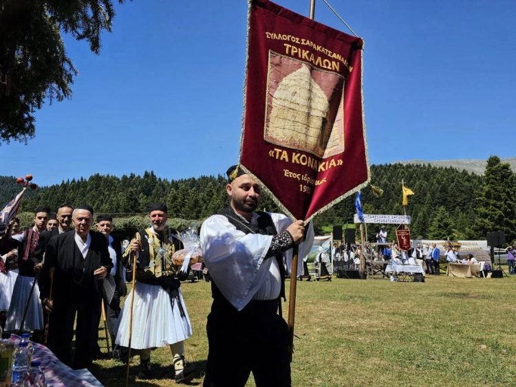 Με επιτυχία το αντάμωμα Σαρακατσαναίων στα Λιβάδια Περτουλίου