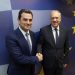Πραγματοποιήθηκε η τελετή παράδοσης – παραλαβής στο Υπουργείο Ανάπτυξης από τον Σκρέκα στον Θεοδωρικάκο