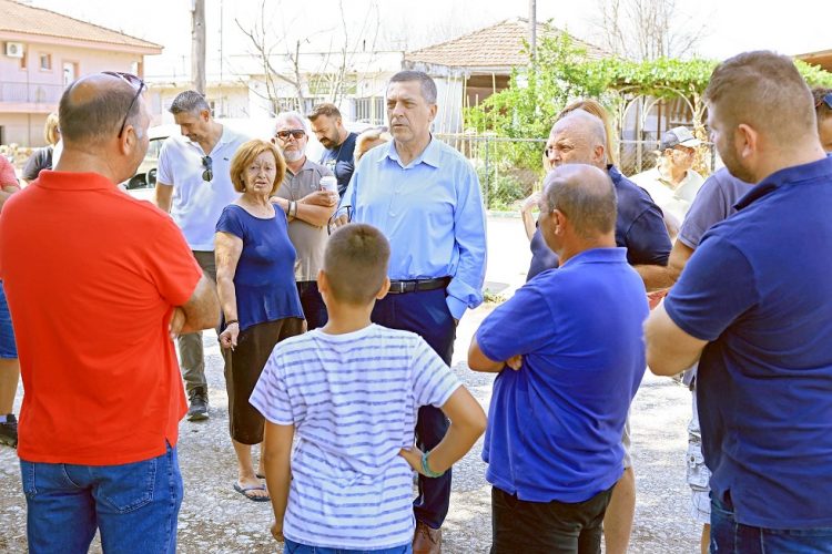 Πόρτες και κουφώματα σε πλημμυροπαθείς του Σωτηρίου