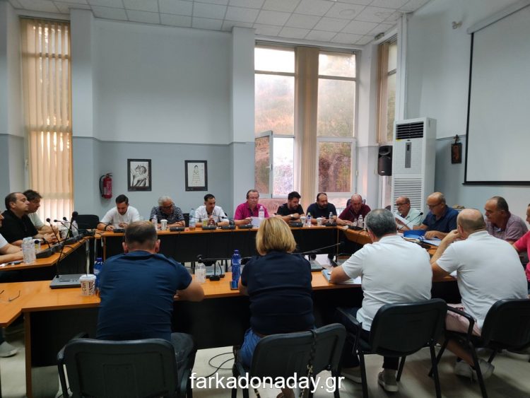 Με 11 ναι και 7 όχι εγκρίθηκε η αίτηση για διαγραφή χρεών της εταιρείας ΣΦΑΓΕΙΑ  ΟΙΧΑΛΙΑΣ