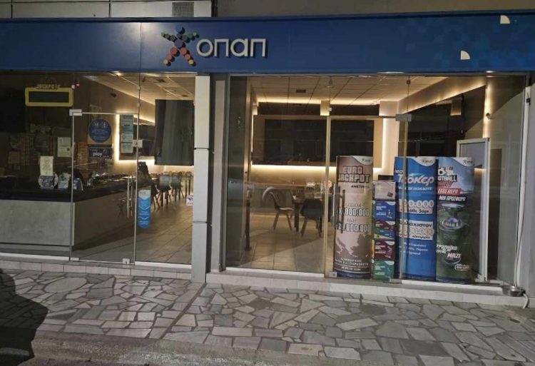 Εγκαίνια για το Πρακτορείο ΟΠΑΠ της Βασ. Αννοπούλου στη Φαρκαδόνα