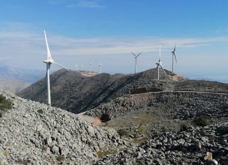 Όμιλος ΔΕΗ: Στρατηγική συμφωνία για εξαγορά 66,6MW ΑΠΕ σε λειτουργία και 1,7GW υπό ανάπτυξη στην Ελλάδα από τους ομίλους Κοπελούζου & Σαμαρά
