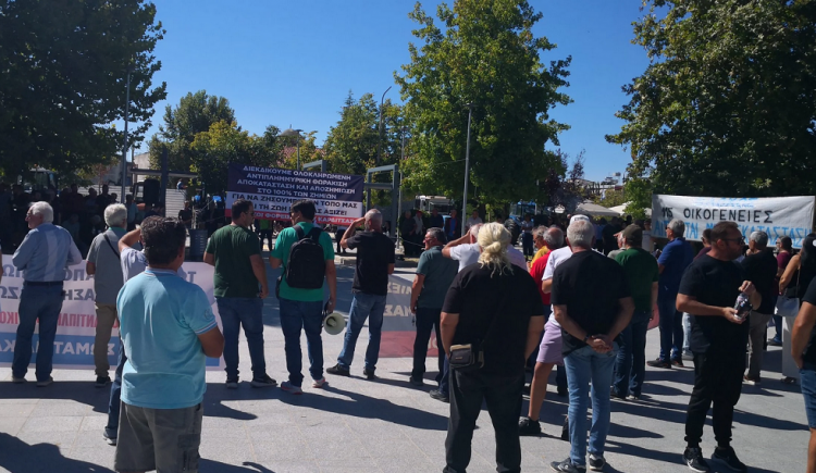 Συλλαλητήριο στον Παλαμά, ένα χρόνο μετά τις καταστροφικές πλημμύρες – «Να δοθούν άμεσες και ουσιαστικές λύσεις»
