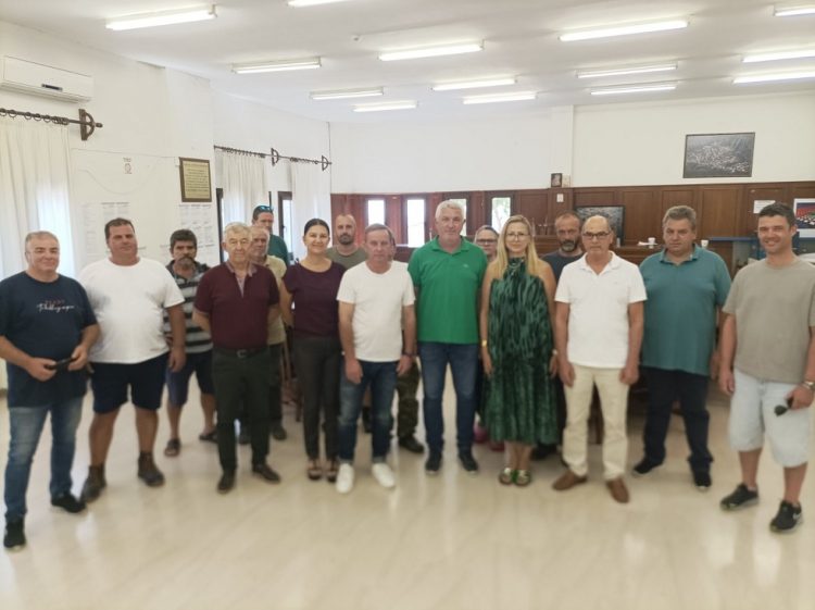 Διπλώματα για άδεια οδήγησης γεωργικών ελκυστήρων παρέδωσε η Περιφέρεια