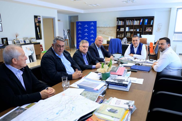 Συνάντηση Κουρέτα με τον Τσιάρα για την ευλογιά στα ζώα