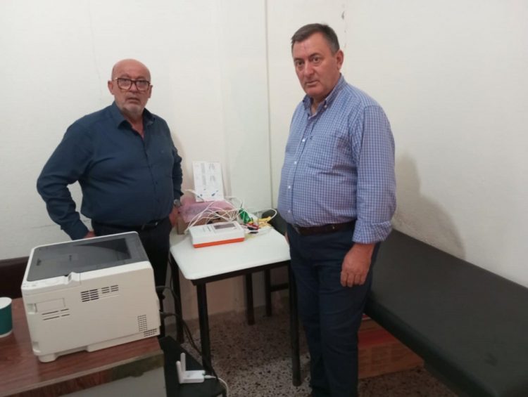 Ακόμη δύο χωριά του Δήμου Φαρκαδόνας απέκτησαν τον δικό τους απινιδωτή