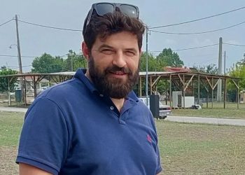 Δεν υπάρχει ελπίδα…. O Ρομπός παραιτήθηκε αλλά δεν αποκάλυψε ποιος του ζήτησε  να αναλάβει τη σύμβαση