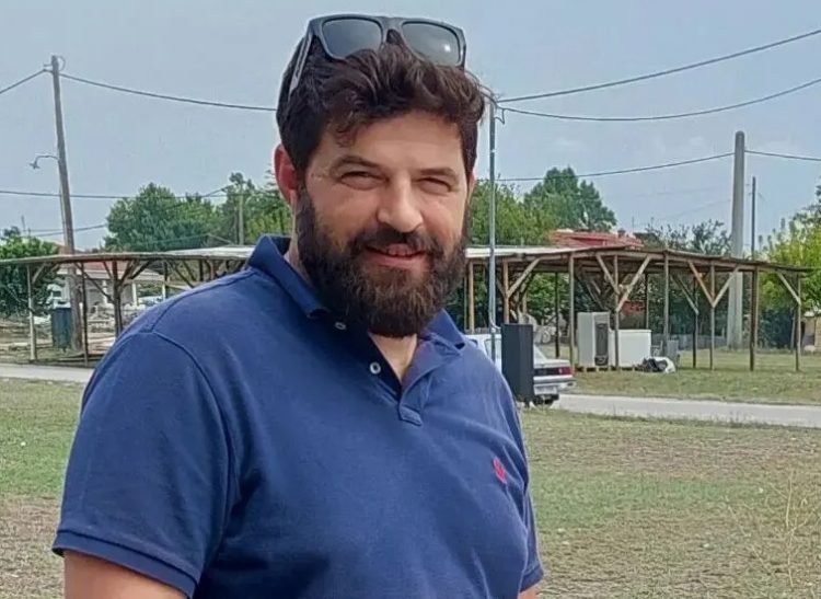 Δεν υπάρχει ελπίδα…. O Ρομπός παραιτήθηκε αλλά δεν αποκάλυψε ποιος του ζήτησε  να αναλάβει τη σύμβαση