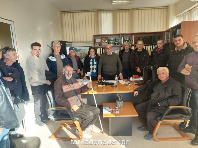 Οι κάτοικοι του Κεραμιδίου δεν εγκαταλείπουν το χωριό τους και ζητούν έργα αποκατάστασης και θωράκισης