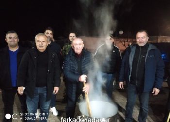 ΣΥΜΒΑΙΝΕΙ ΤΩΡΑ: Μπήκαν τα καζάνια στη φωτιά και ξεκίνησαν οι ετοιμασίες για το ρεβεγιόν στην πλατεία Ταξιαρχών