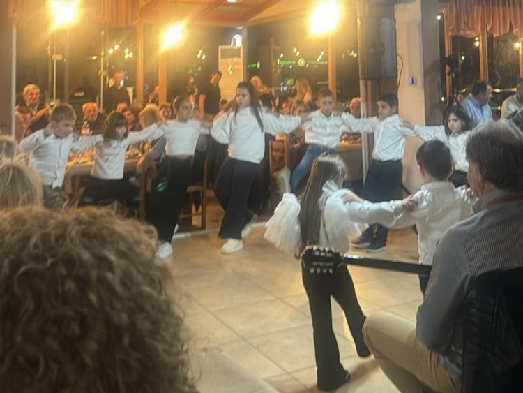 Κέφι και χορός στην χοροεσπερίδα του Πολιτιστικού Συλλόγου Ζάρκου «Ο Φαϋττός»
