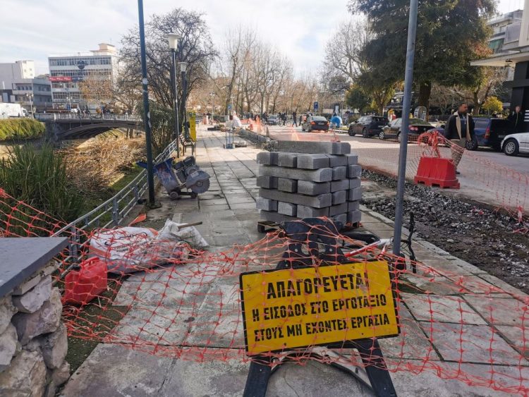 Ξεκίνησαν τα έργα και στην οδό Κανούτα για την αναμόρφωση στις όχθες του Ληθαίου