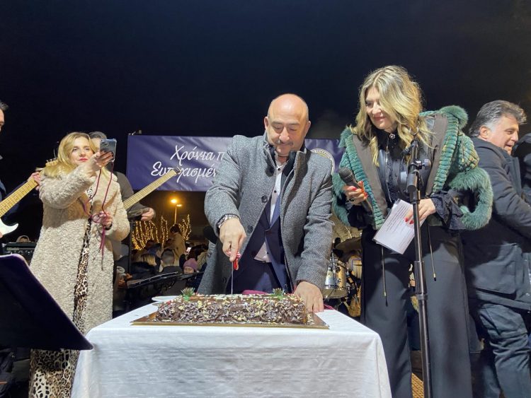 Με υπερθέαμα υποδέχτηκαν οι Τρικαλινοί το νέο έτος 2025