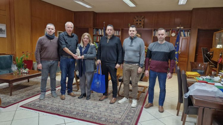 Επίσκεψη της Διεθνούς Ενώσεως Αστυνομικών στην Αντιπεριφερειάρχη Τρικάλων