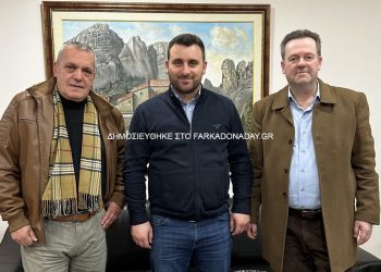 Ξεκίνησε τις επαφές ο Τσιάκαλος
