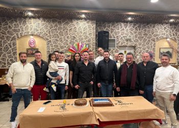 H Βιοτεχνία Ζωοτροφών Οιχαλίας «ΧΑΛΒΑΤΖΑΣ» έκοψε τη βασιλόπιτα