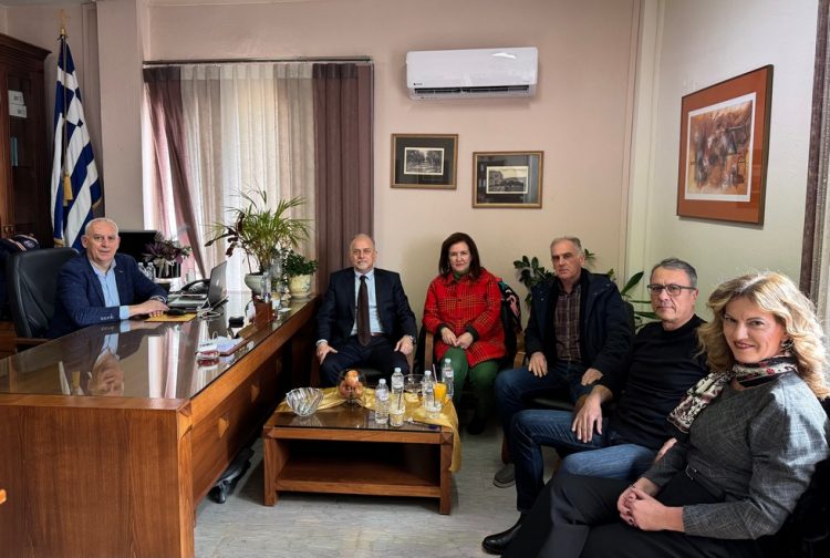 Συνάντηση του Θεματικού Αντιπεριφερειάρχη Παιδείας με τον Διευθυντή Πρωτοβάθμιας Εκπαίδευσης Τρικάλων