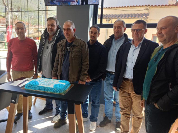 Η  Ένωση Ε.Β.Ε. Φαρκαδόνας έκοψε την πρωτοχρονιάτικη πίτα