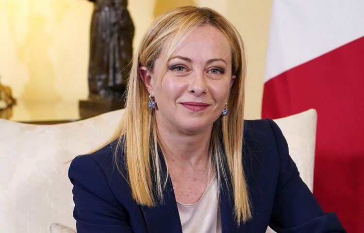 Ιταλία: Η Μελόνι μετατρέπει την αυτοκινητοβιομηχανία σε βιομηχανία όπλων