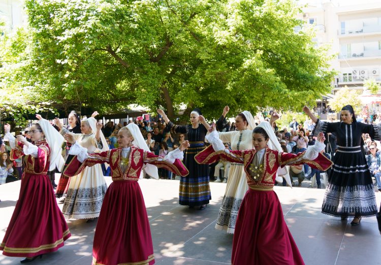 11η Γιορτή Χορού – Πανελλήνιο Φεστιβάλ Παραδοσιακών  Χορών