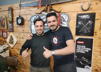 Ο Πότσης τραγουδά, ο Καραμάνος ακούει  και οι φήμες παίρνουν φωτιά!