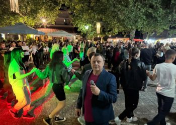 Ο Ζωσιμάς ξεσήκωσε τον κόσμο στο πανηγύρι του Πετρωτού