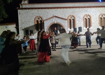 Ένα βράδυ γεμάτο παράδοση και κέφι στην Φαρκαδόνα