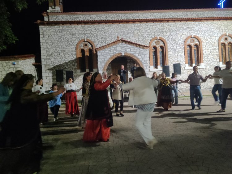 Ένα βράδυ γεμάτο παράδοση και κέφι στην Φαρκαδόνα
