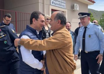 Ο Σκρέκας πραγματικά δίπλα στους ανθρώπους