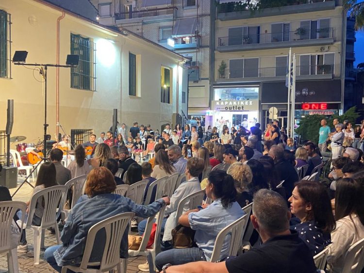 Ευρωπαϊκή Ημέρα Μουσικής στα Τρίκαλα: Ημέρα 1, με νέους και νέες να δημιουργούν