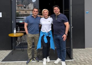 Στην Καλαμπάκα ο Τζορτζ Τσούνης πρώην πρέσβης ΗΠΑ προσκεκλημένος του Σκρέκα