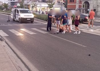 Αυτοκίνητο παρέσυρε 13χρονο με ηλεκτρικό πατίνι στην Λάρισα
