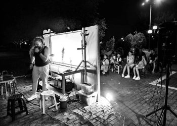 Ο Καραγκιόζης σκόρπισε γέλιο στους Γεωργανάδες!