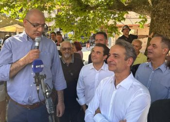 Με τον Κυριάκο Μητσοτάκη στην Ευρυτανία, ο Κώστας Σκρέκας