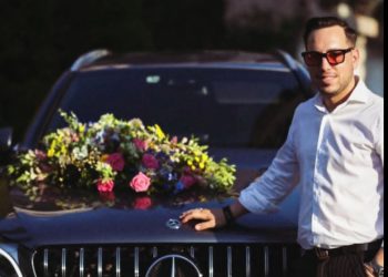 Ο  Καραμάνος κερδίζει τις εντυπώσεις… και με το στυλ του!