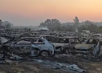 Κάηκαν ολοσχερώς 550 αυτοκίνητα στο Τελωνείο Πατρών από την φωτιά στην Αχαΐα